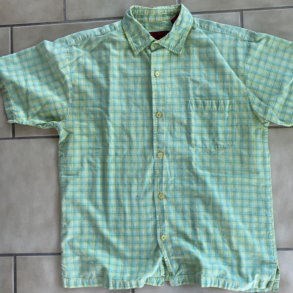 MBX Men’s medium short sleeve button down with collar - Picture 2 of 8